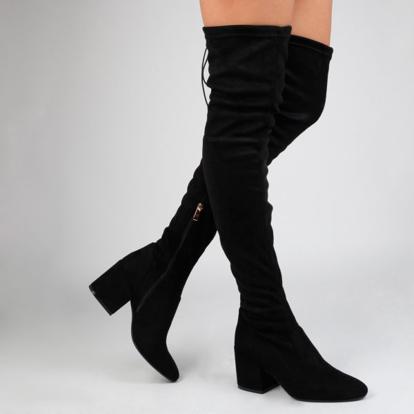 Long Boots – Trendiest Styles & How To Wear Them – careyfashion.com